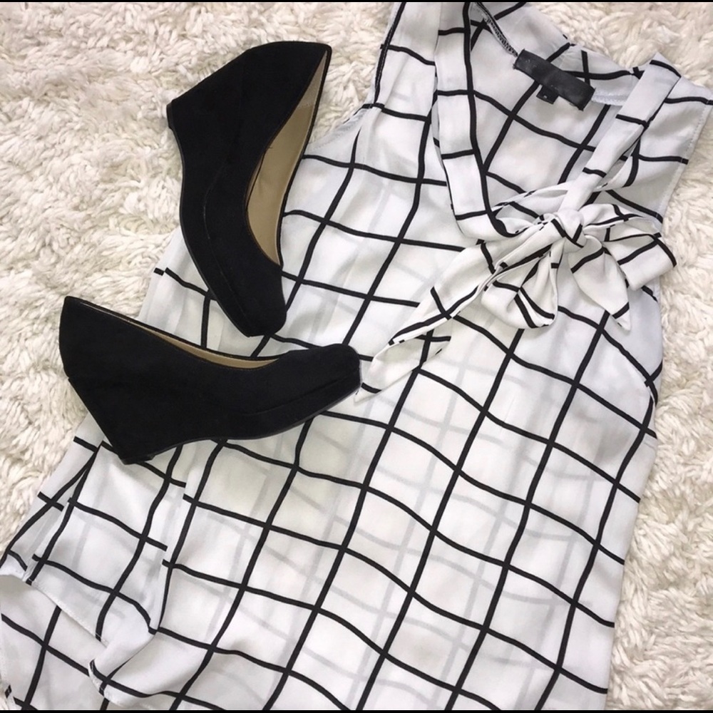 Almost Famous White & Black Blouse